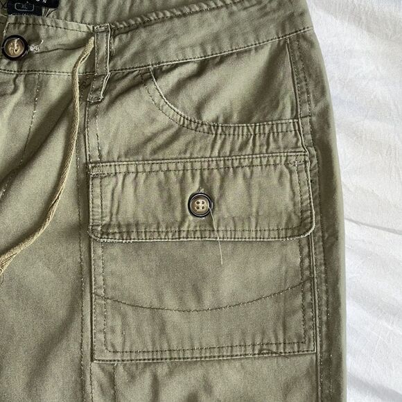 Cute women shorts ./ Size XL - Picture 4 of 11